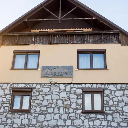 Pensión Bukki Kovek Vendeghaz *